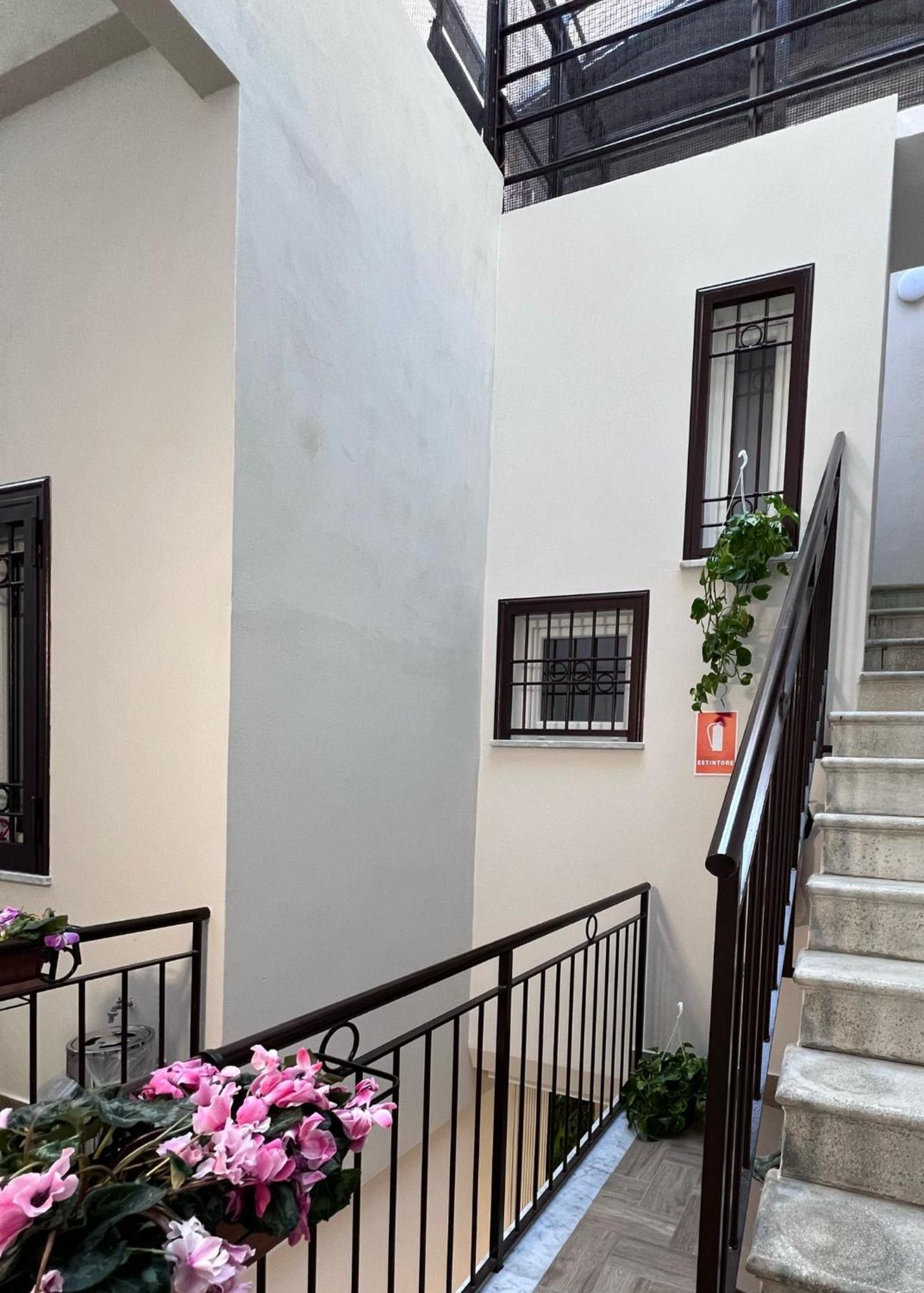 B&B Al Corso Pagani Luaran gambar